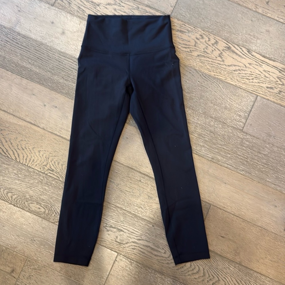 Lululemon Women’s Wunder Train High Rise Crop 23” Leggings Black Size 4